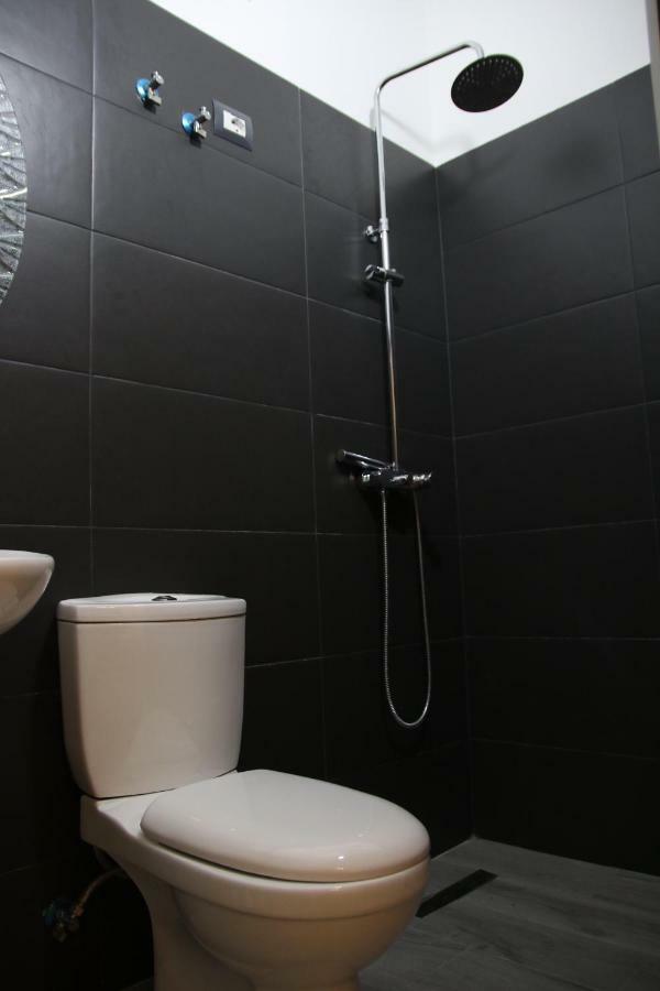 Eden hostel Tiran Dış mekan fotoğraf