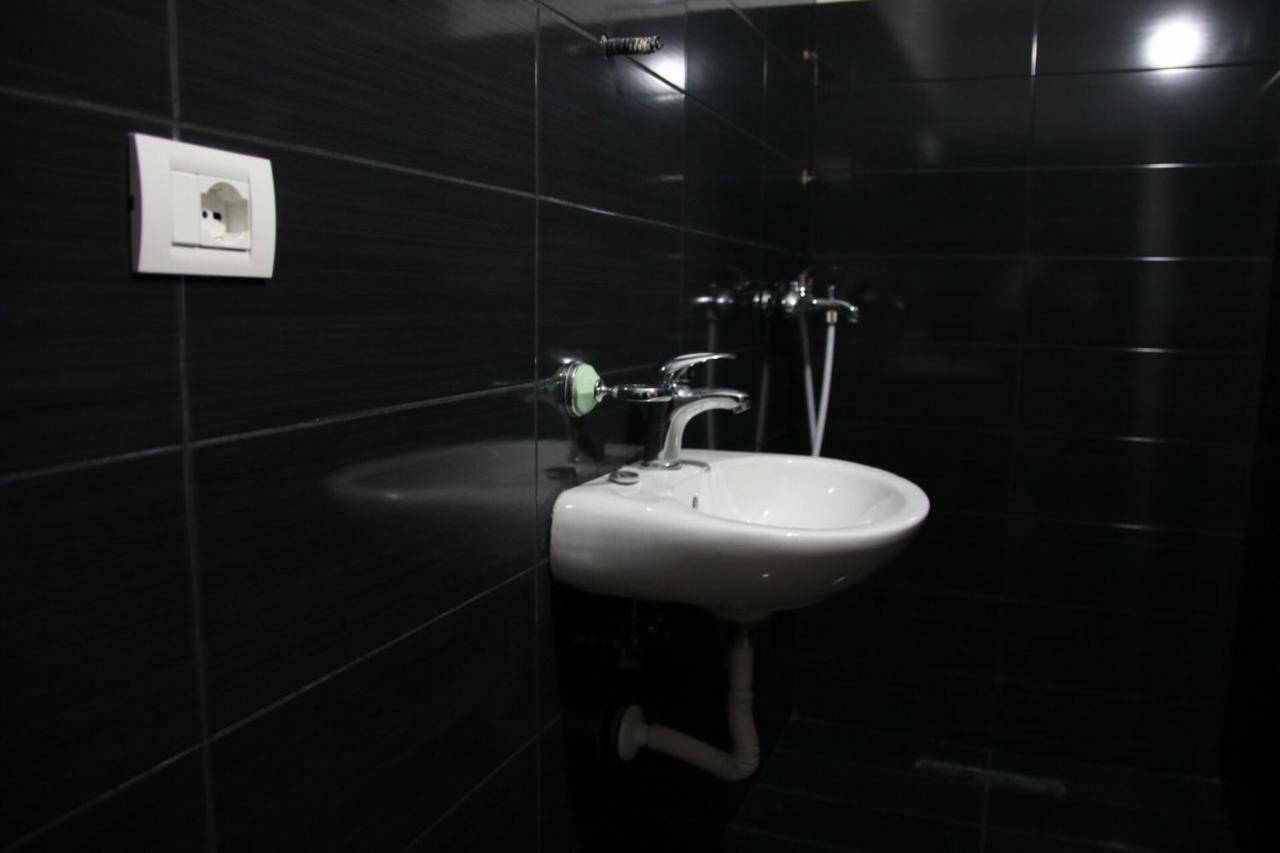 Eden hostel Tiran Dış mekan fotoğraf